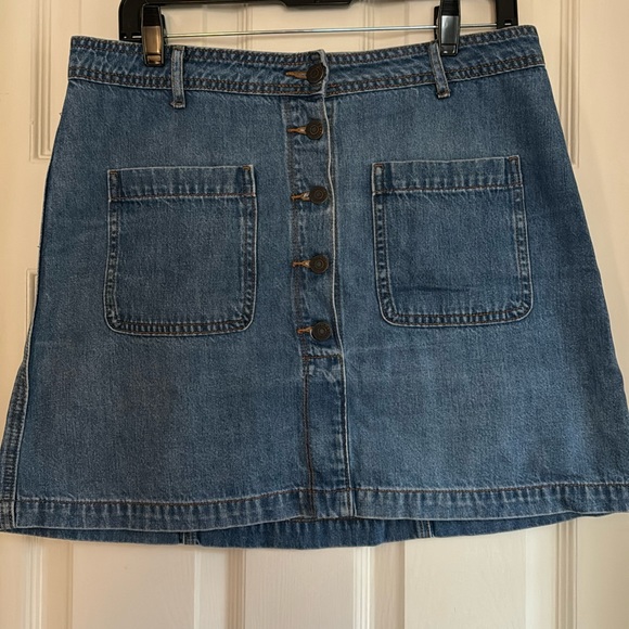Old Navy Dresses & Skirts - Old Navy A-Line Button-Front Denim Skirt